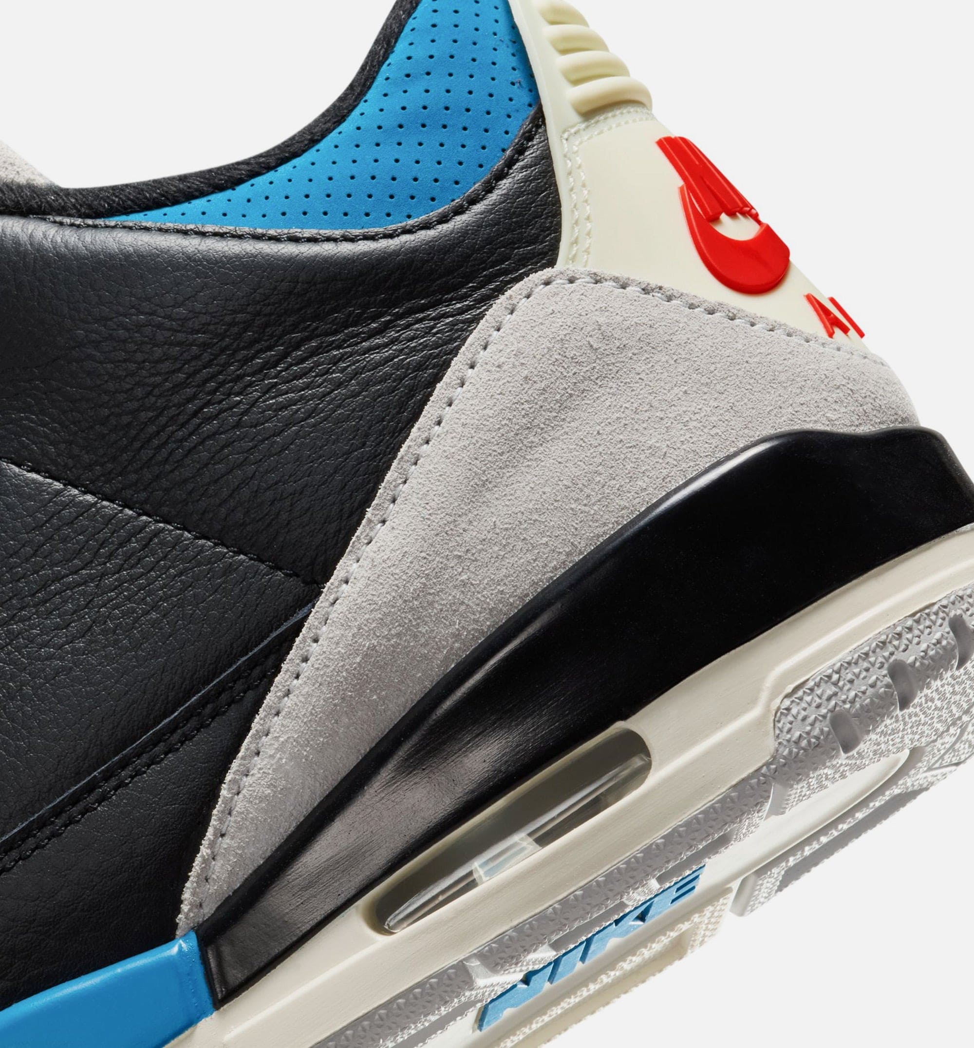 Air Jordan 3 Retro OG Rare Air Mens Lifestyle Shoe - Black/Chile Red/Neutral Grey