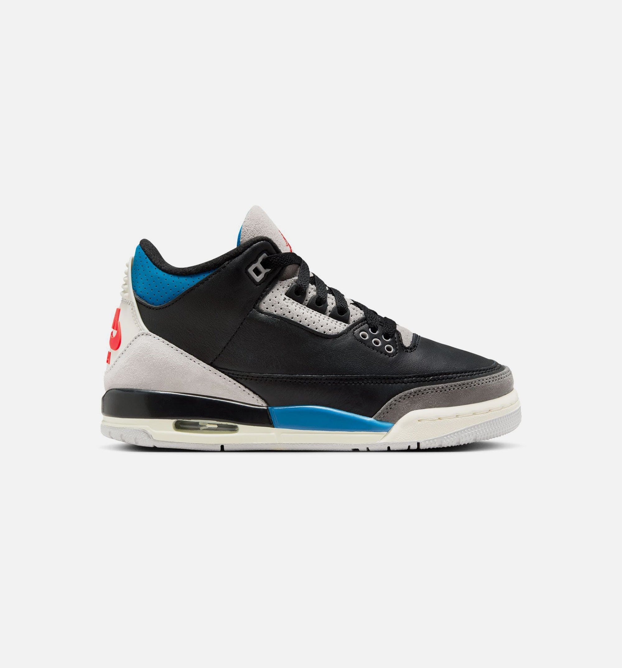 Air Jordan 3 Retro OG Rare Air Grade School Lifestyle Shoe - Black/Chile Red/Neutral Grey