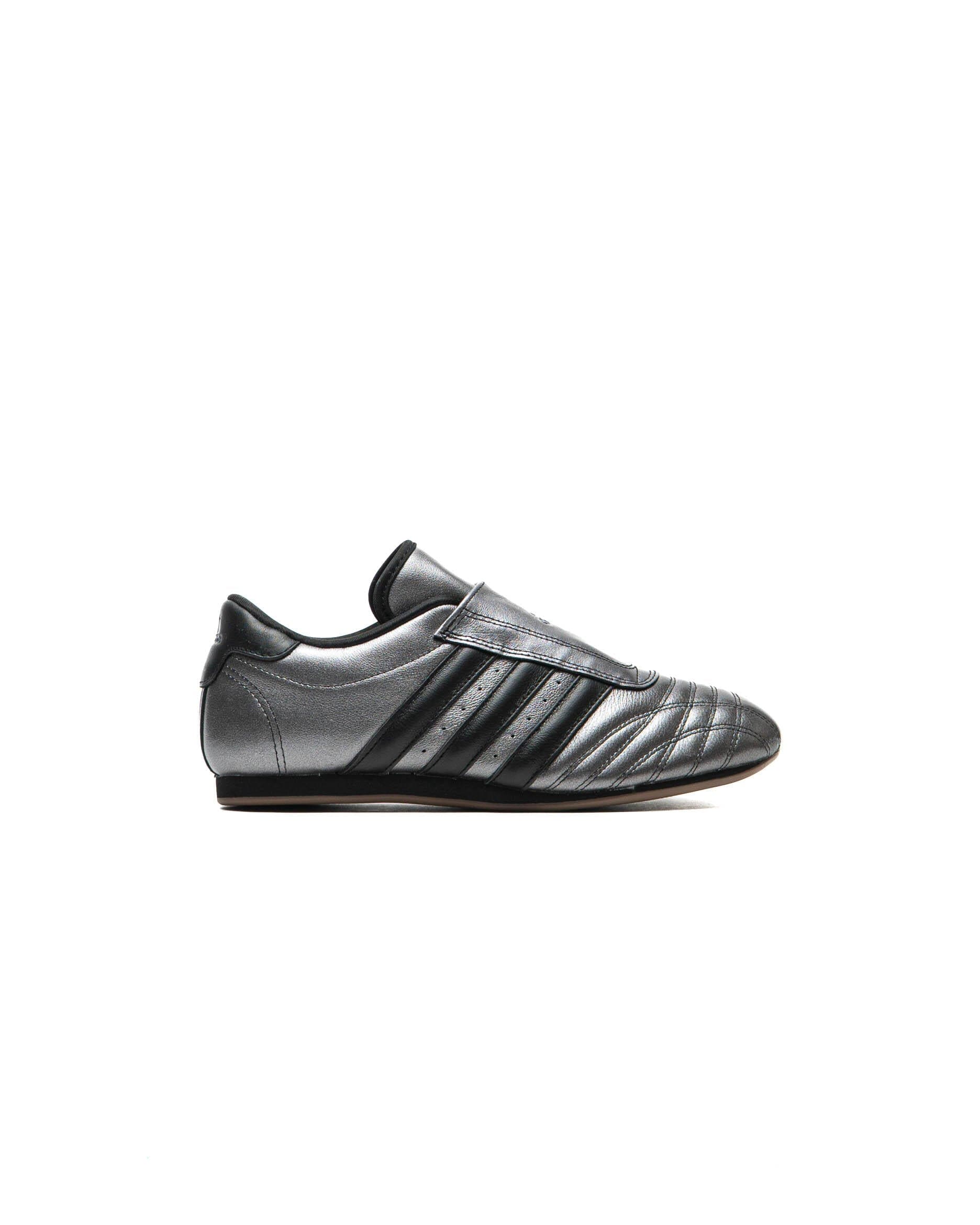 ADlDAS Originals WMNS TAEKWONDO